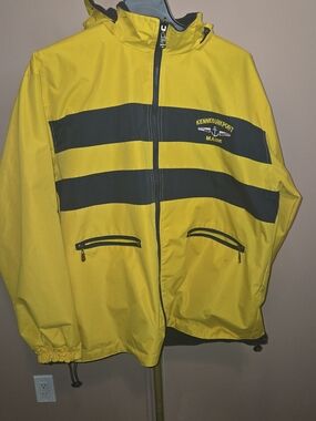 Kennebunkport Maine Yellow & Black Hooded Raincoat